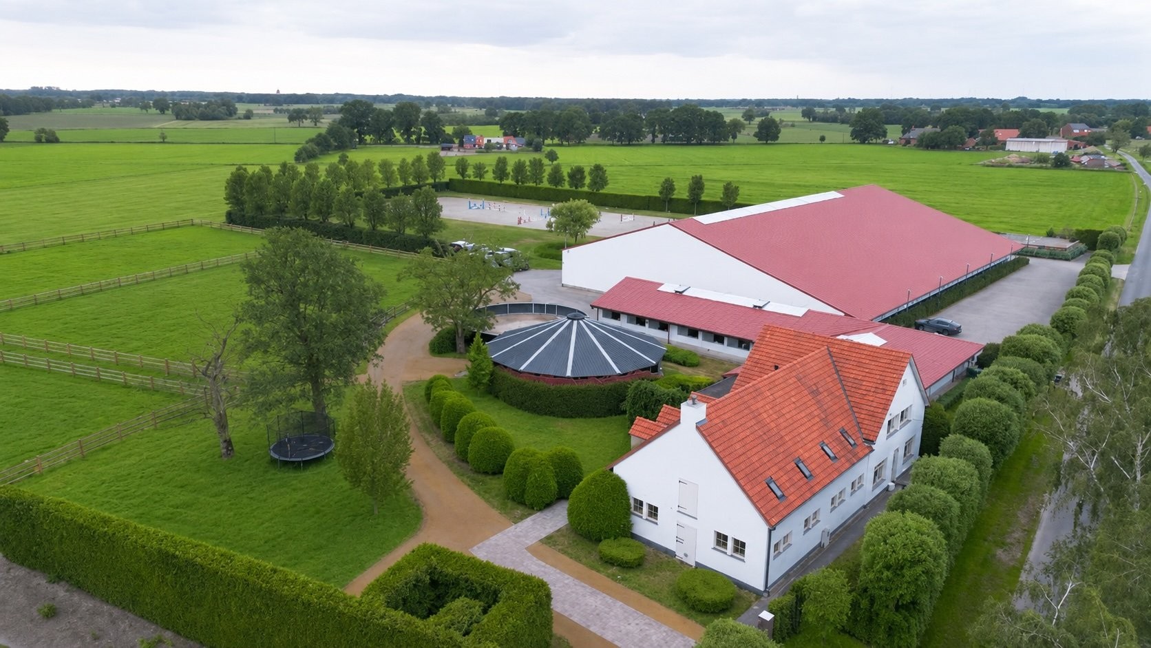 Arcadia stables luchtfoto
